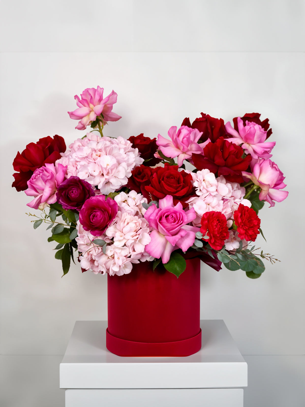 Red & Pink Roses in Luxury Hat Box